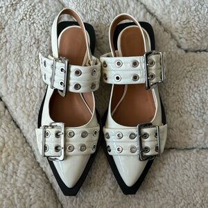 GANNI FEMININE BUCKLE BALLERINAS in Egret